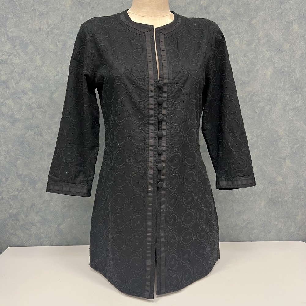Chico's Eyelet Embroidered Button Front 3/4 Sleeve Black Size 0‎
